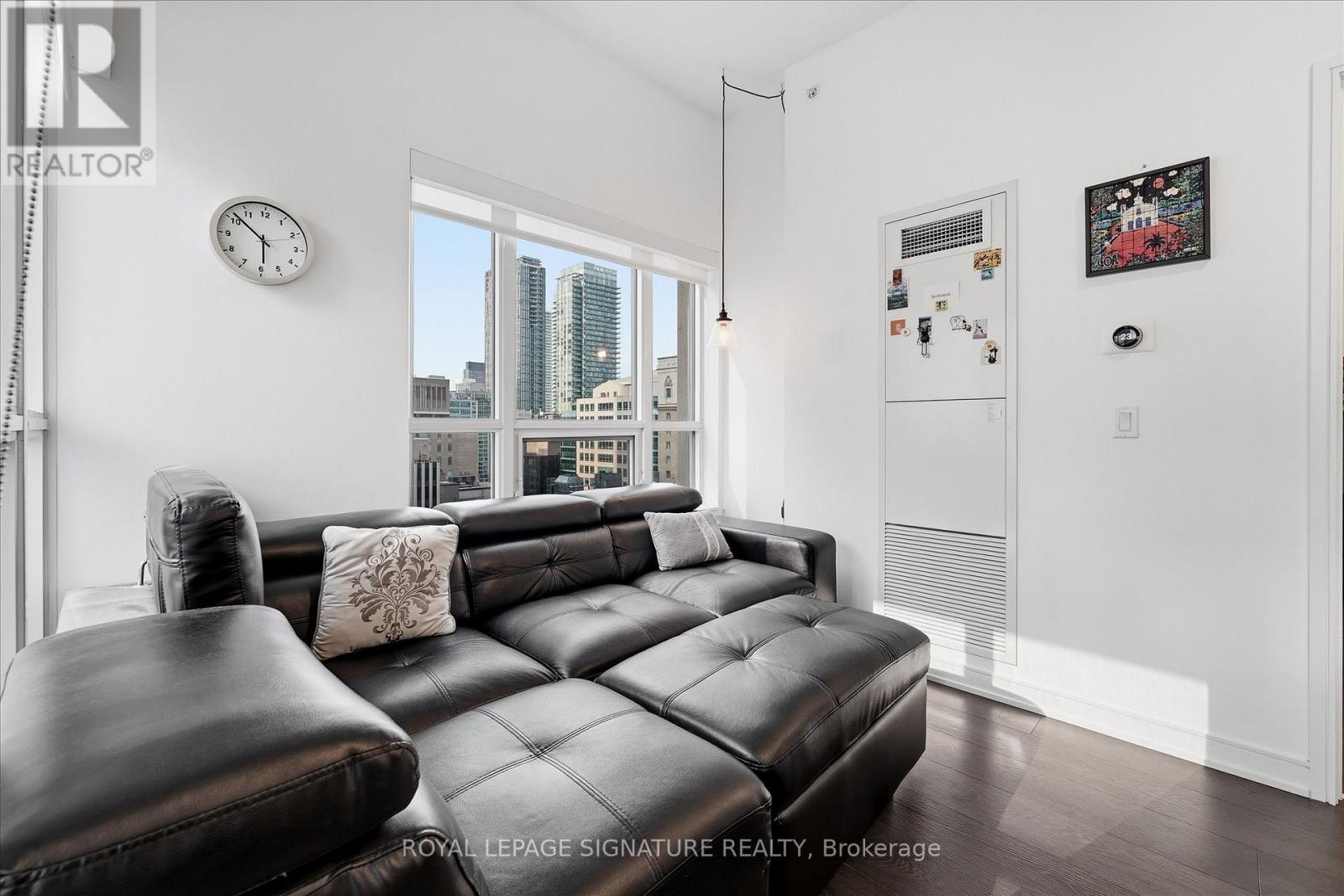 1503 - 88 Scott Street, Toronto, Ontario  M5E 0A9 - Photo 5 - C13589356