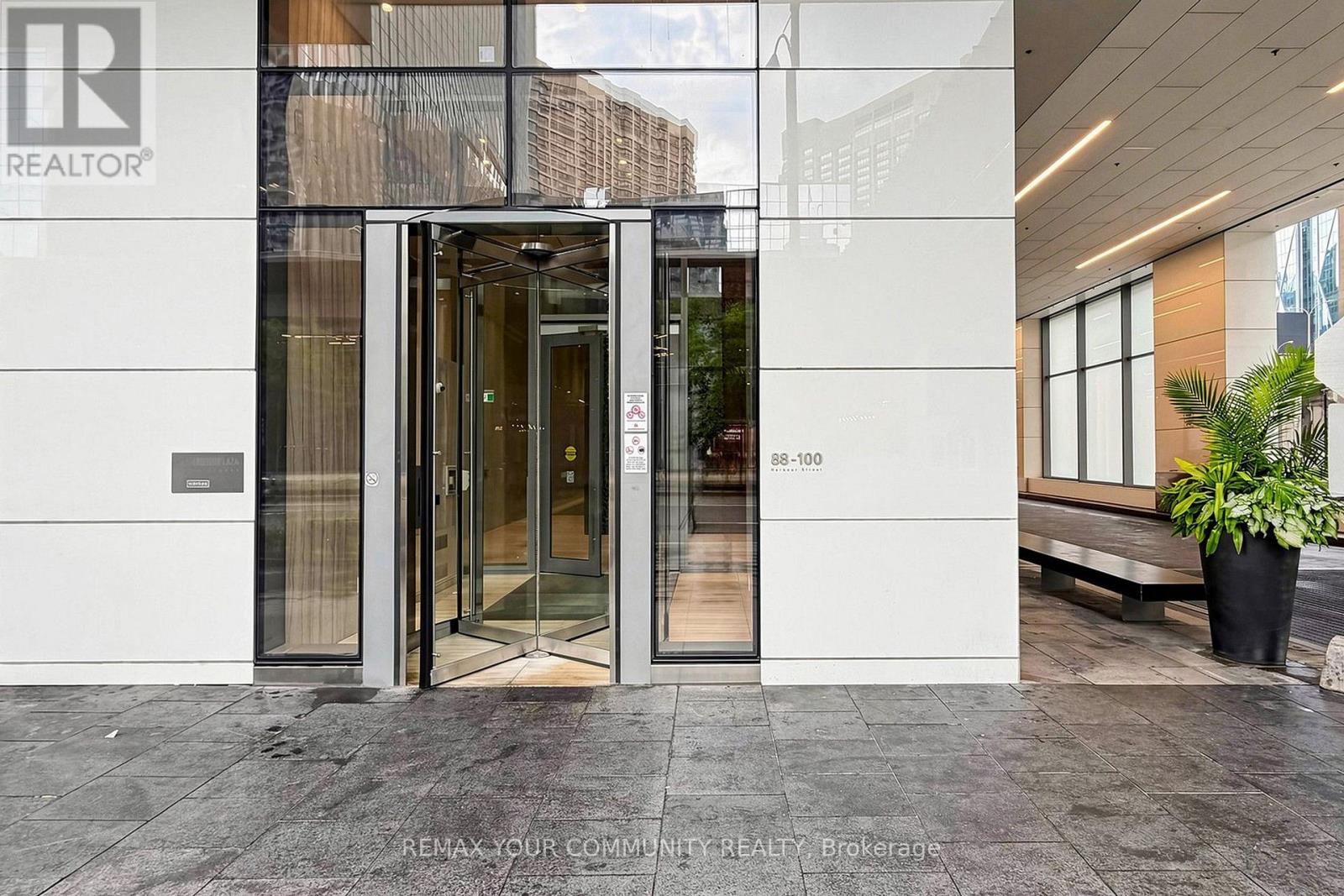 3702 - 88 Harbour Street, Toronto, Ontario  M5J 1B7 - Photo 8 - C13589474