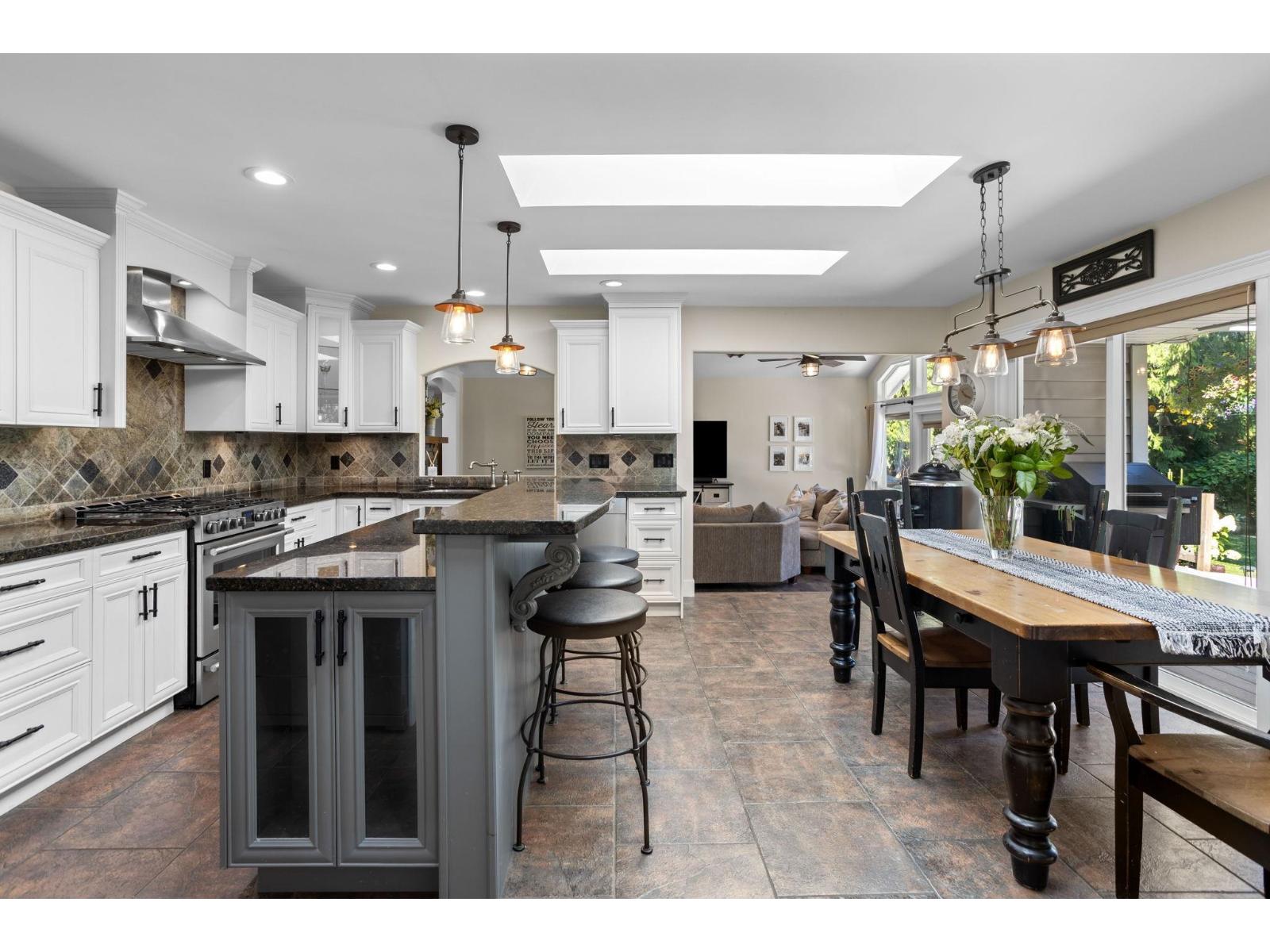 26627 60 Avenue, Langley, British Columbia  V4W 1V7 - Photo 5 - R3148467