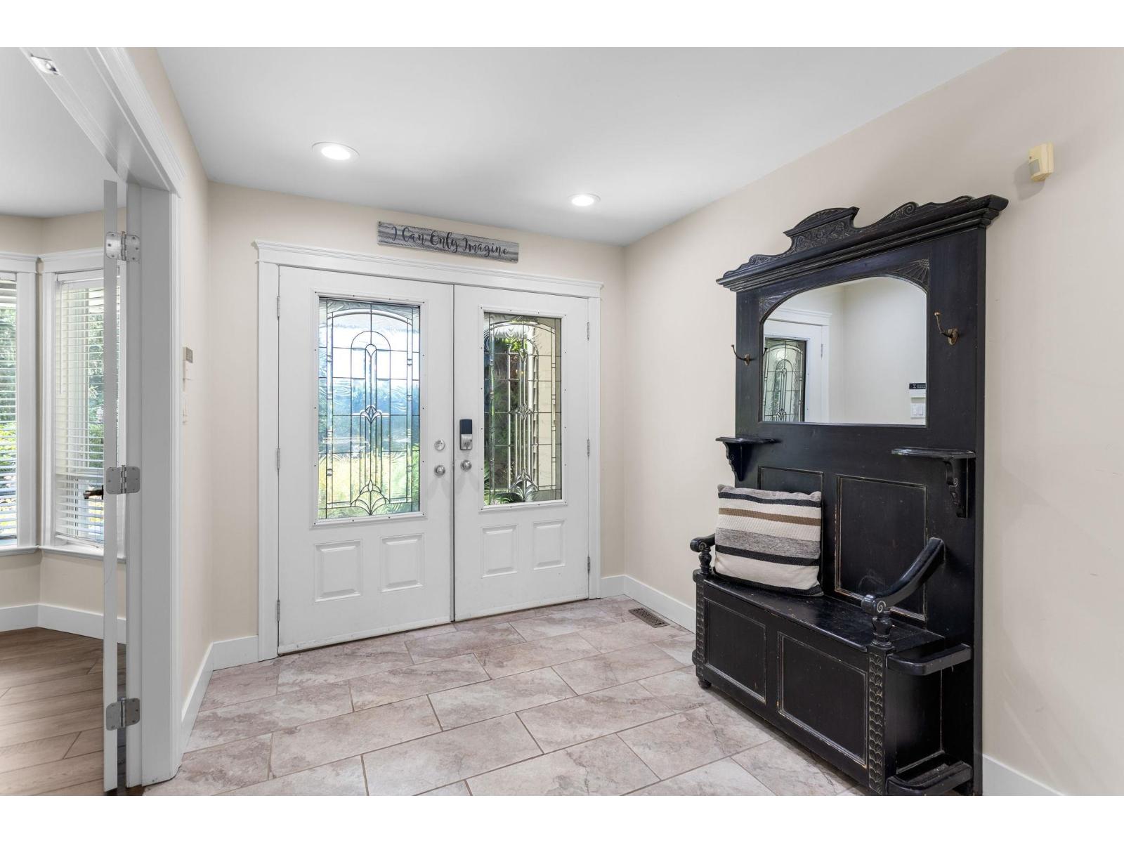 26627 60 Avenue, Langley, British Columbia  V4W 1V7 - Photo 4 - R3148467