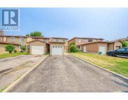 25 BARRINGTON CRESCENT, Markham, Ontario