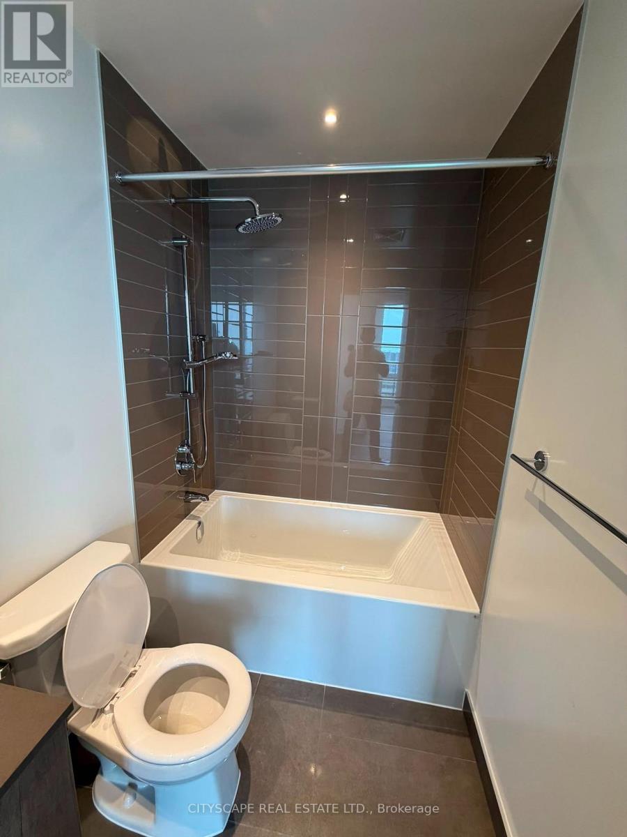 6408 - 448 BURNHAMTHORPE ROAD W - Photo 10