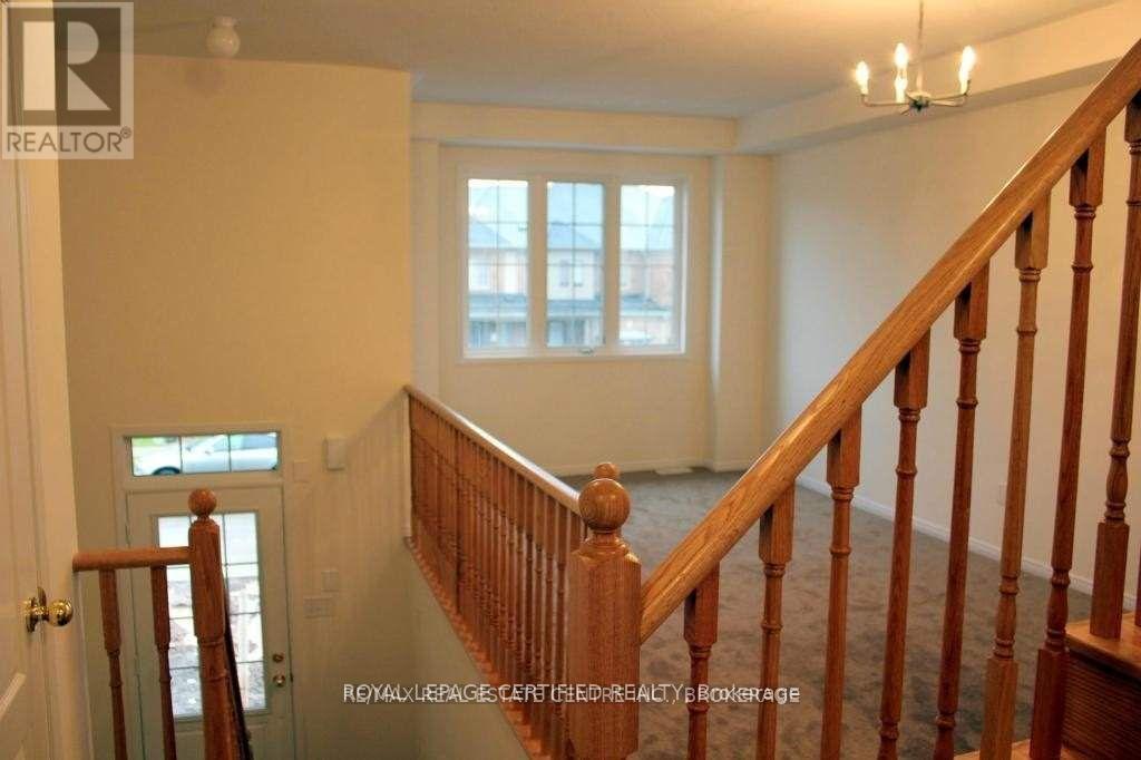2163 Fiddlers Way, Oakville, Ontario  L6M 0M4 - Photo 3 - W13589378