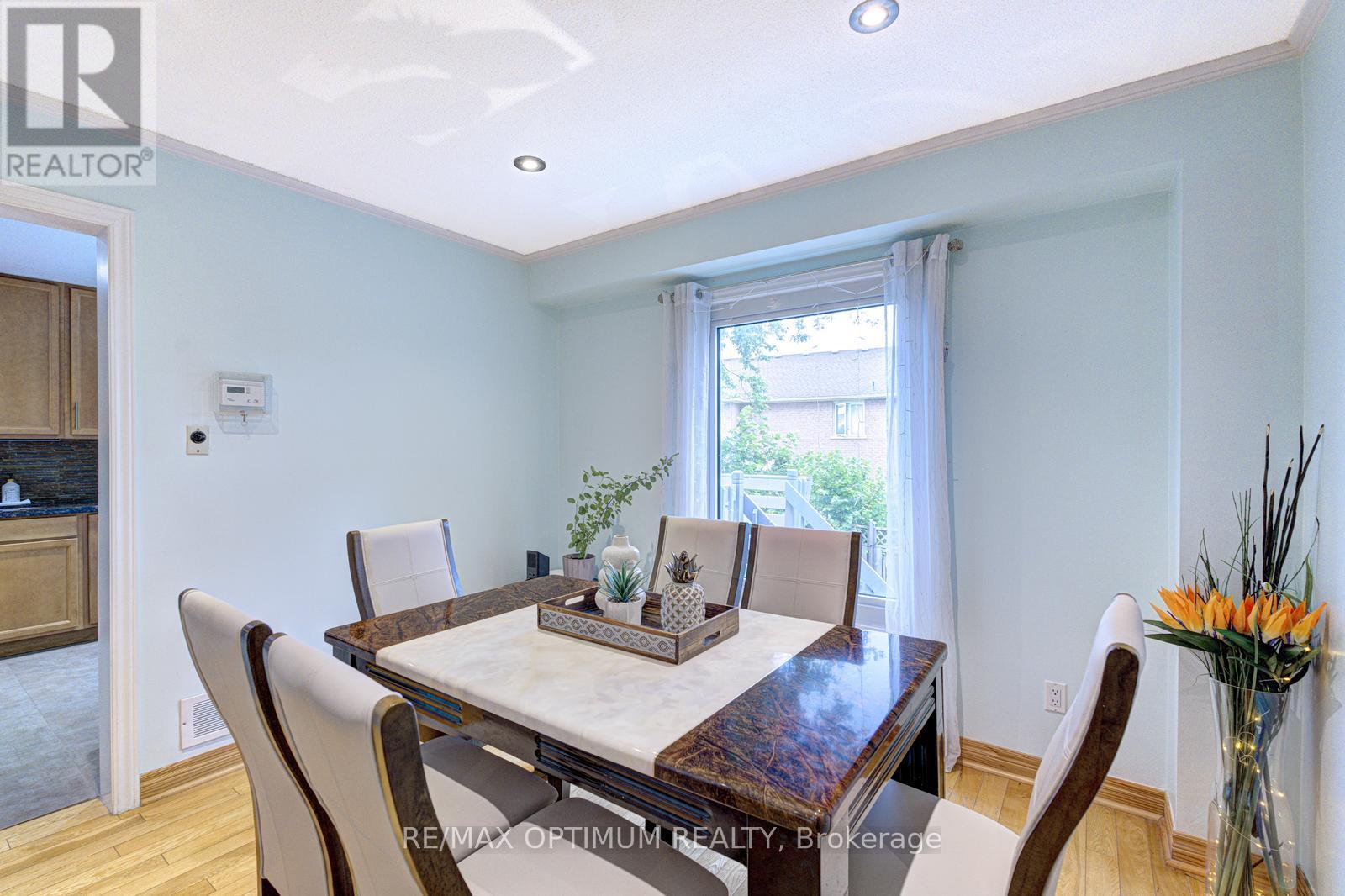 28 Stalbridge Avenue, Brampton, Ontario  L6Y 4H2 - Photo 13 - W13589440