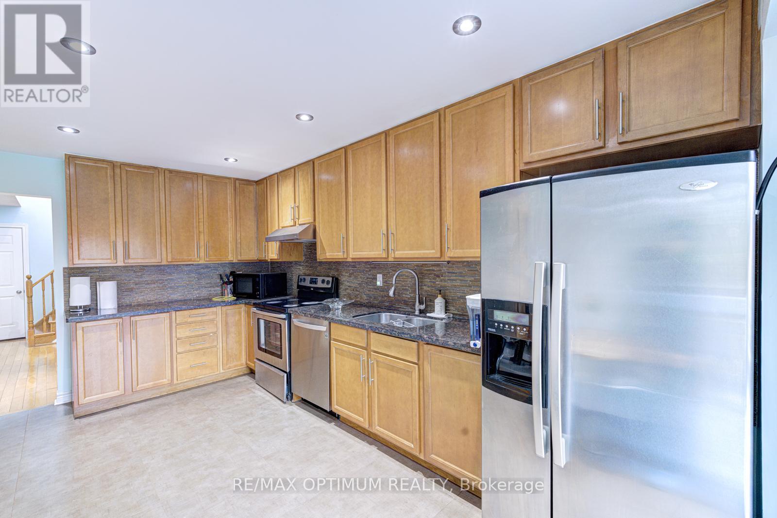 28 Stalbridge Avenue, Brampton, Ontario  L6Y 4H2 - Photo 19 - W13589440