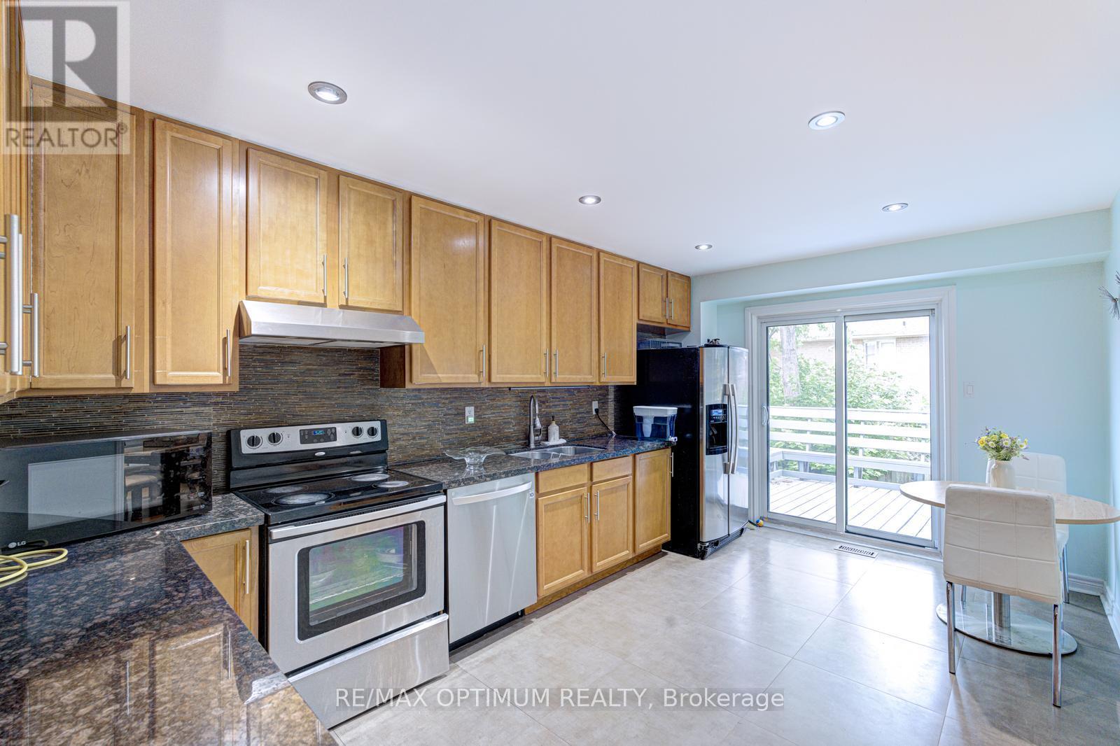 28 Stalbridge Avenue, Brampton, Ontario  L6Y 4H2 - Photo 21 - W13589440