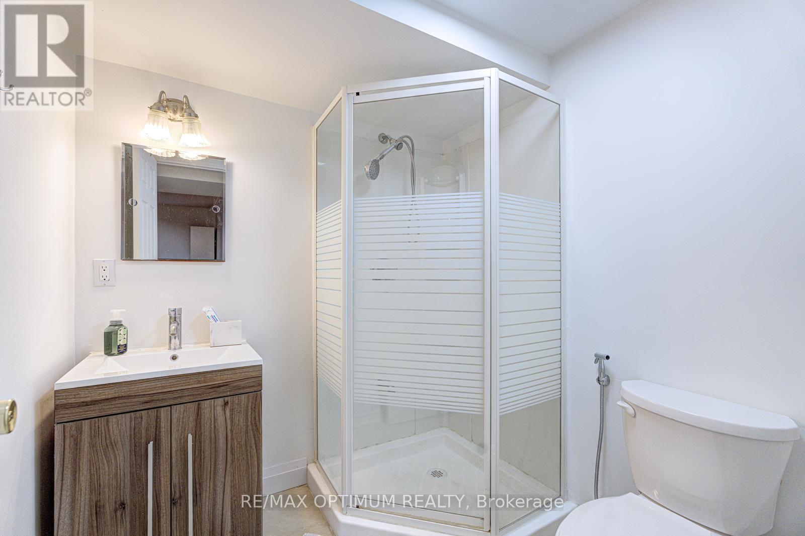 28 Stalbridge Avenue, Brampton, Ontario  L6Y 4H2 - Photo 39 - W13589440