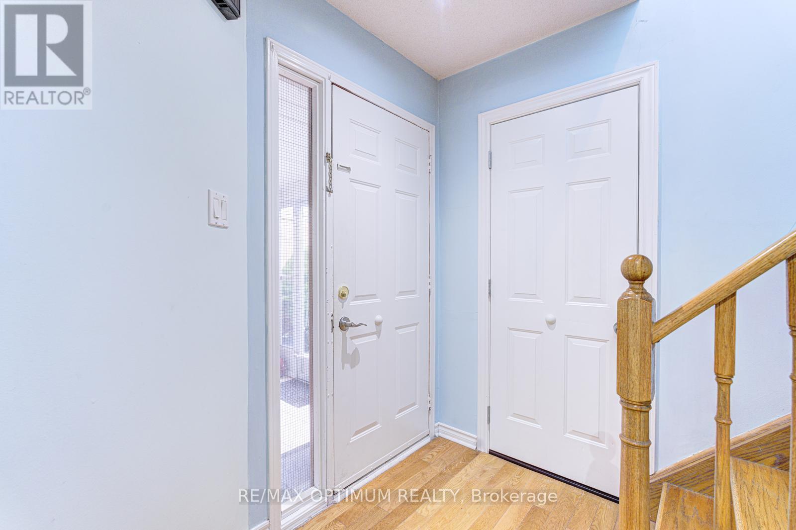 28 Stalbridge Avenue, Brampton, Ontario  L6Y 4H2 - Photo 6 - W13589440