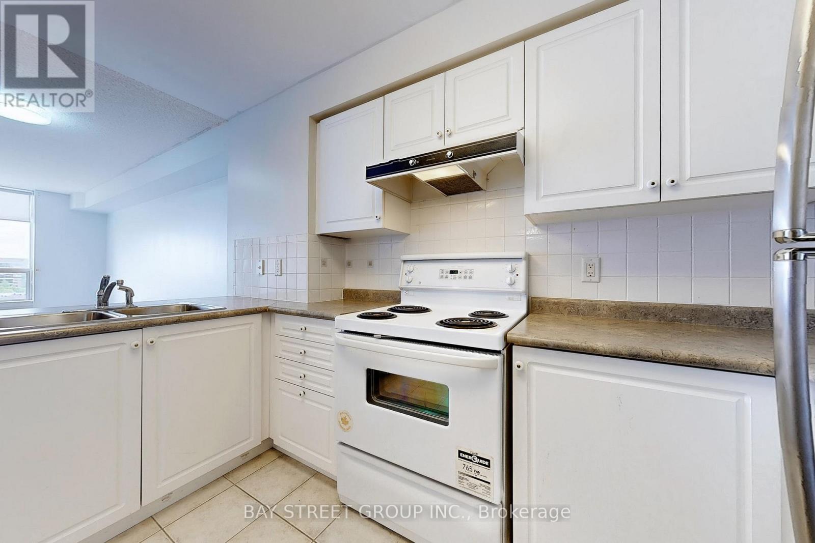 815 - 51 Times Avenue, Markham, Ontario  L3T 7X7 - Photo 8 - N13500066