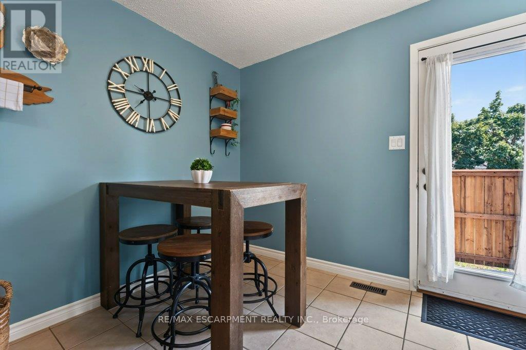 88 Commerford Street, Thorold, Ontario  L2V 4R1 - Photo 6 - X13589354