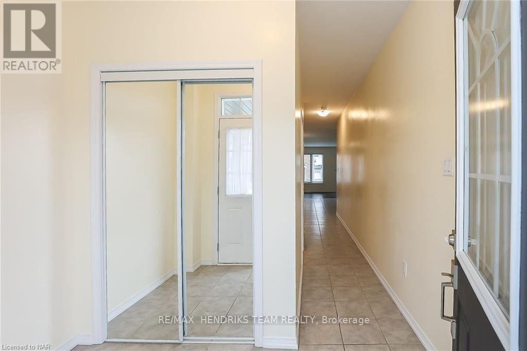 8791 Sourgum Avenue, Niagara Falls, Ontario  L2H 3S3 - Photo 5 - X13589554