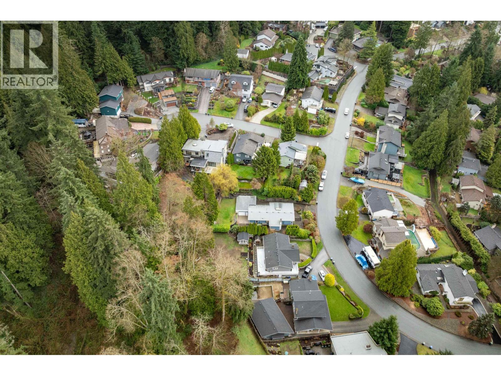 129 Roe Drive, Port Moody, British Columbia  V3H 3M9 - Photo 27 - R3148438
