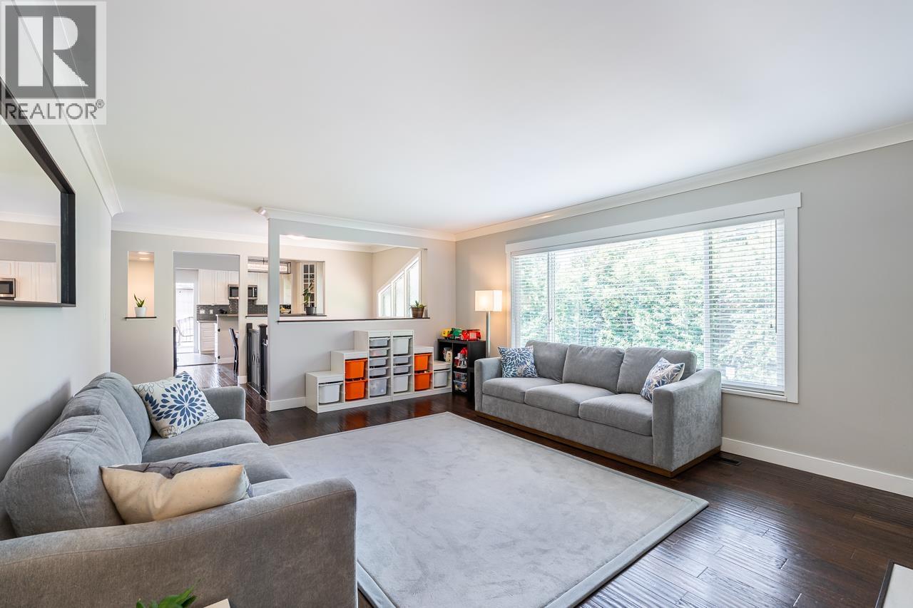 1566 Shaughnessy Street, Port Coquitlam, British Columbia V3C 6M4 - Photo 3 - R3148442
