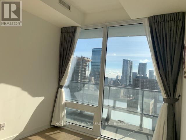 2216 - 85 Wood Street, Toronto, Ontario  M4Y 0E8 - Photo 17 - C13589586