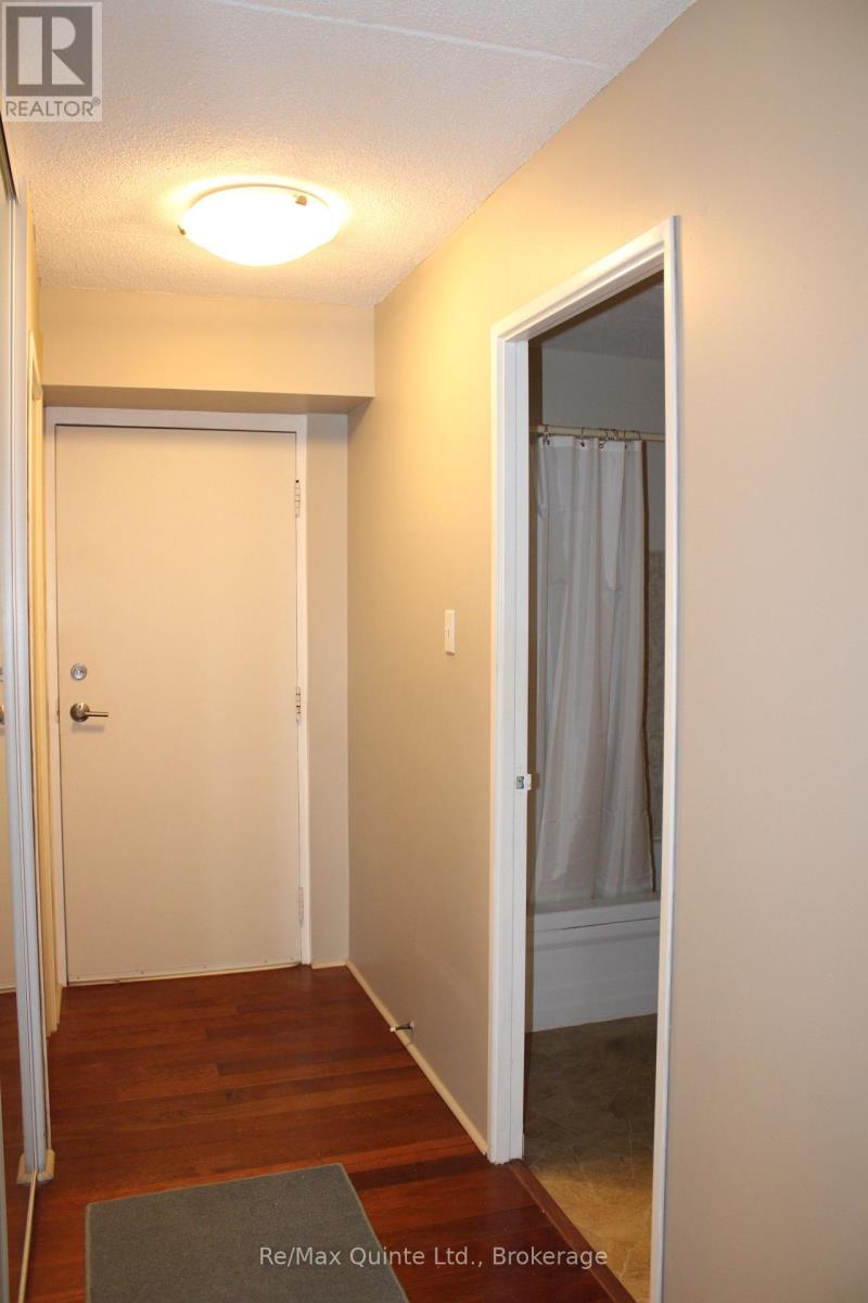 404 - 610 William Street S, Gananoque, Ontario  K7G 3A4 - Photo 2 - X13589606