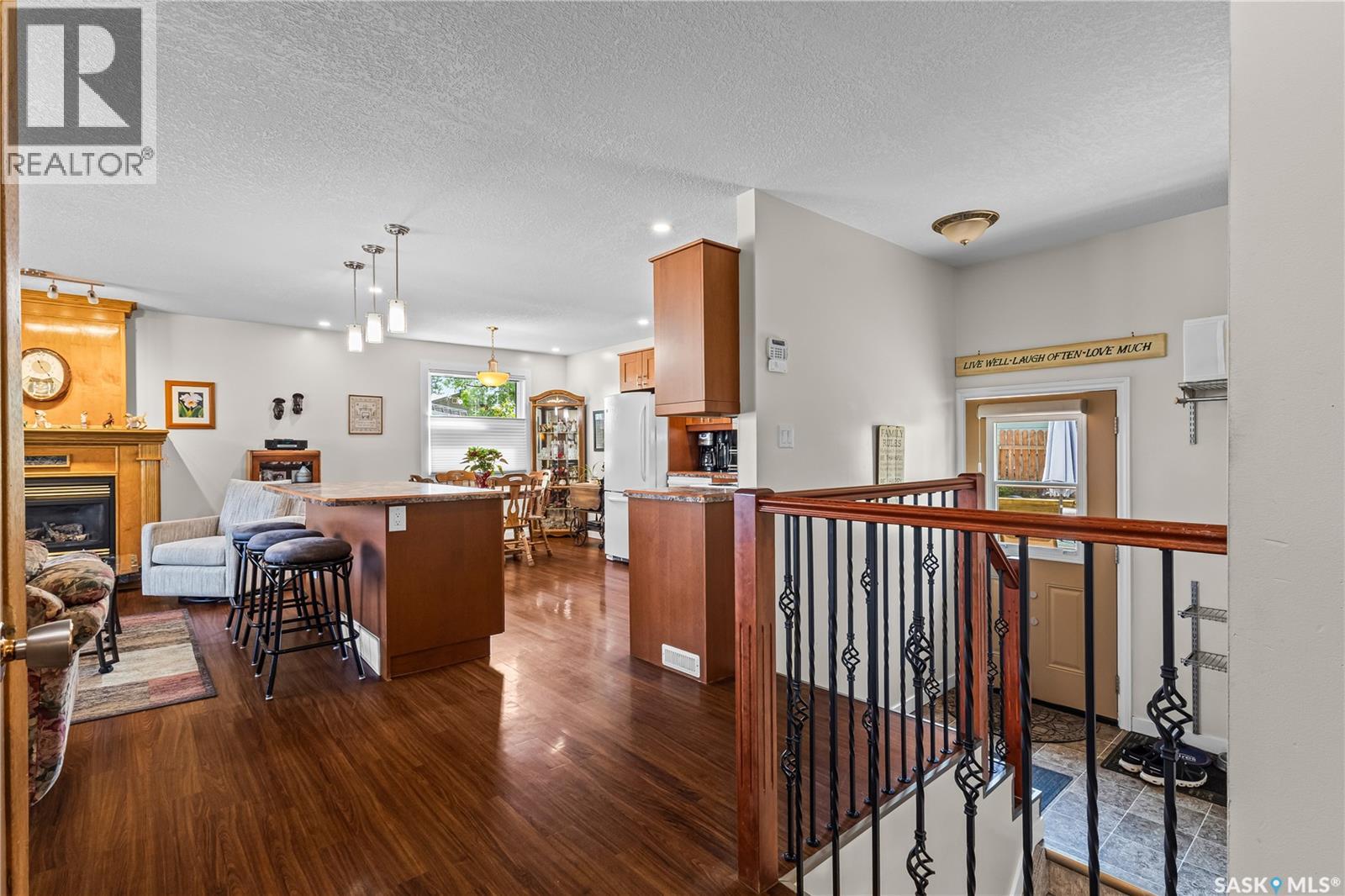 1201 Mckay Drive, Prince Albert, Saskatchewan  S6V 5V1 - Photo 5 - SK043112