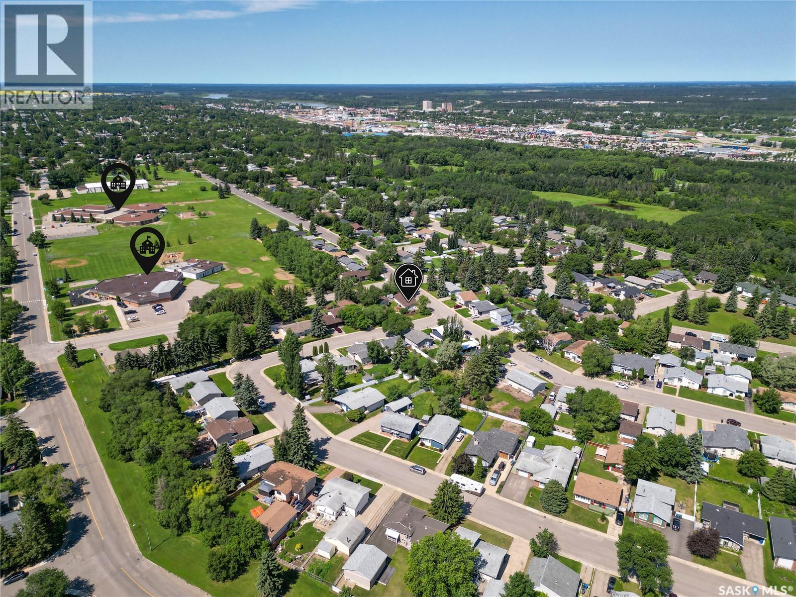 1201 Mckay Drive, Prince Albert, Saskatchewan  S6V 5V1 - Photo 2 - SK043112