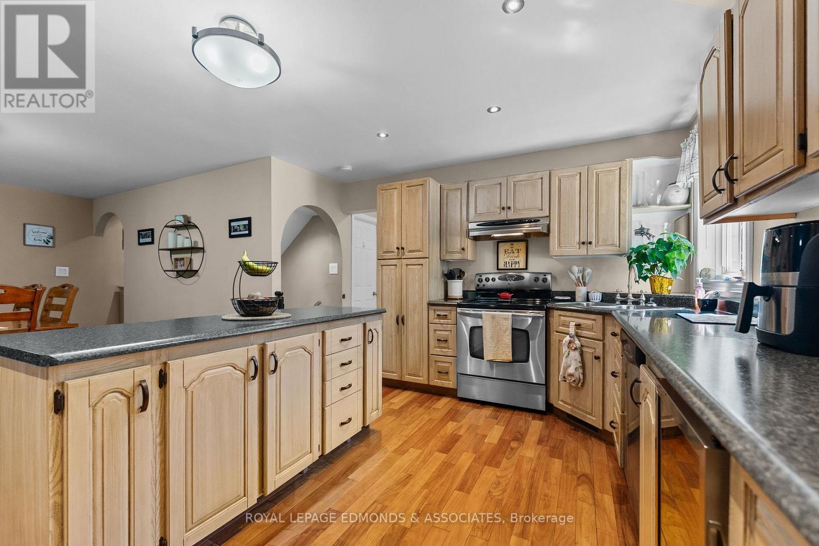 219 Zanders Road, Laurentian Valley, Ontario  K8A 6W8 - Photo 14 - X13589512