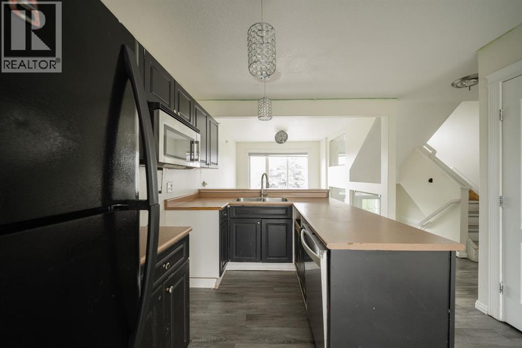 30, 100 Albion Drive, Fort Mcmurray, Alberta  T9K 2X6 - Photo 9 - A2322334