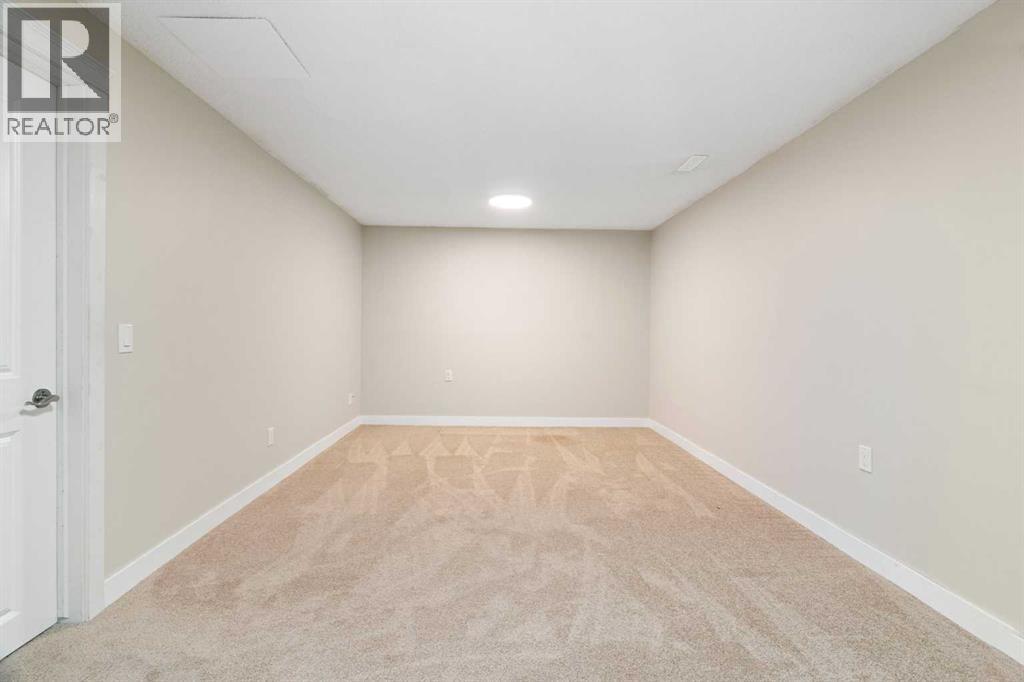 76 Pinebrook Close NE, Calgary, Alberta  T1Y 3X5 - Photo 32 - A2326850