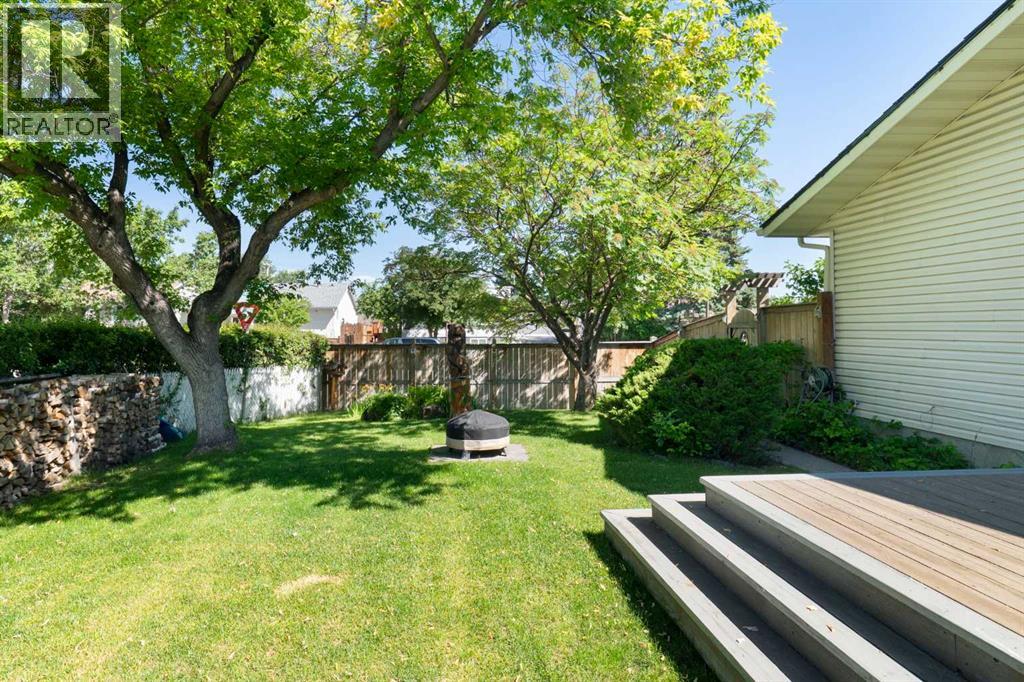 76 Pinebrook Close NE, Calgary, Alberta  T1Y 3X5 - Photo 33 - A2326850