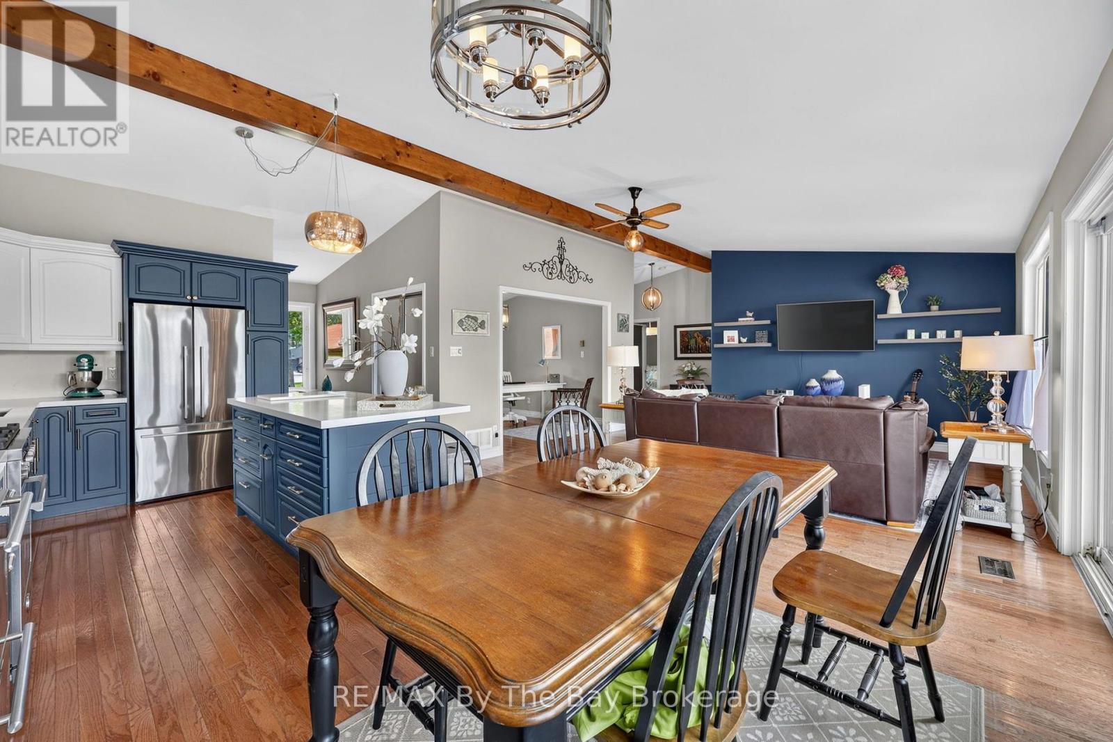 1434 River Road W, Wasaga Beach, Ontario  L9Z 2W5 - Photo 11 - S13496718