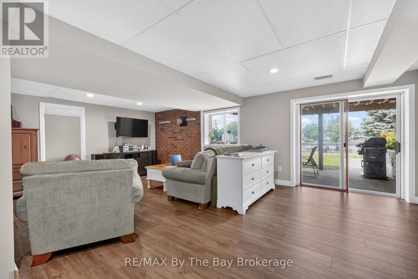 1434 River Road W, Wasaga Beach, Ontario  L9Z 2W5 - Photo 27 - S13496718