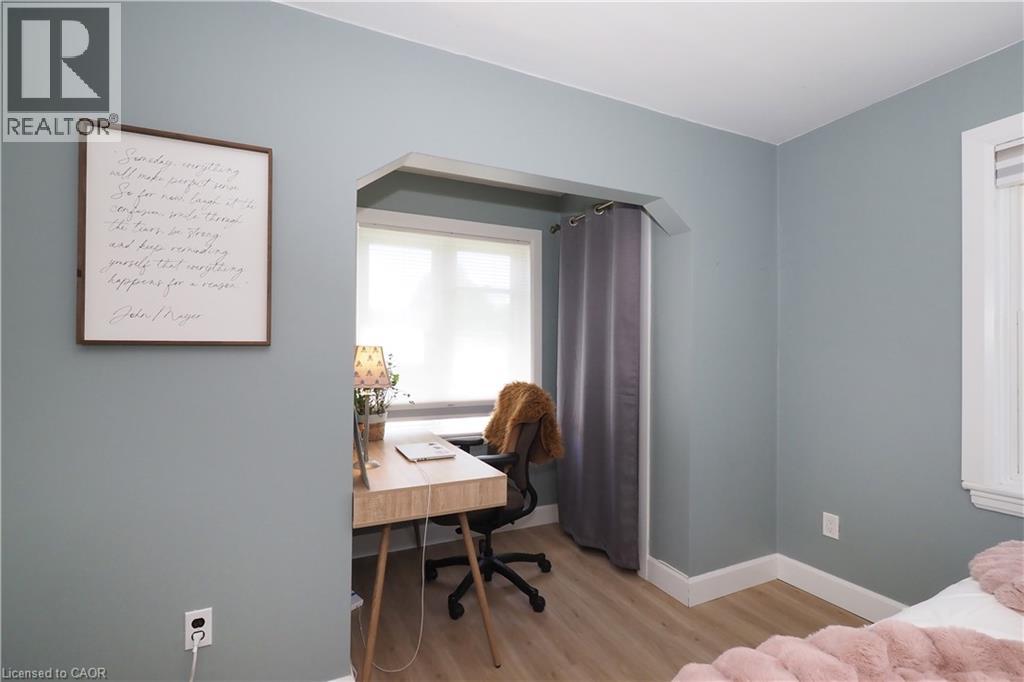 784 Elizabeth Street, Kitchener, Ontario  N2H 6H5 - Photo 17 - 40849286