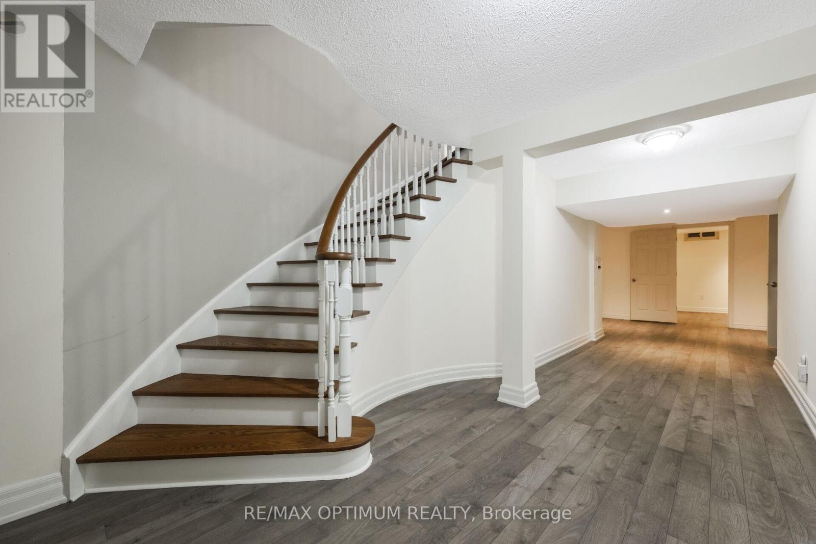 5859 Riverside Place, Mississauga, Ontario  L5M 4X1 - Photo 39 - W13562228