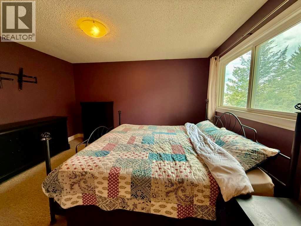 147 Seabolt Crescent, Hinton, Alberta  T7V 1K4 - Photo 12 - A2313417