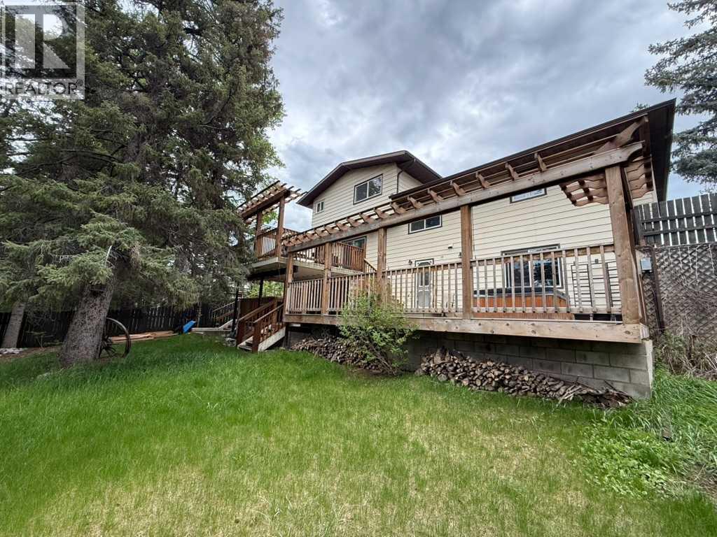 147 Seabolt Crescent, Hinton, Alberta  T7V 1K4 - Photo 25 - A2313417