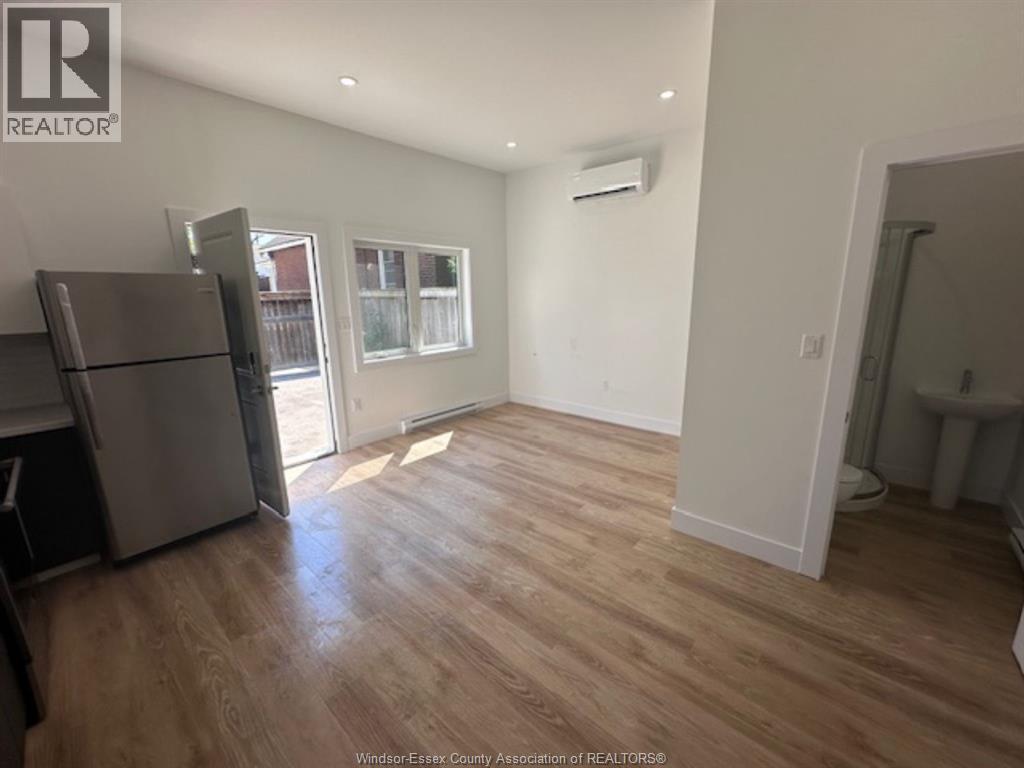 1227 Curry Avenue Unit# C/adu, Windsor, Ontario N9B 2C8 - Photo 2 - 26017621