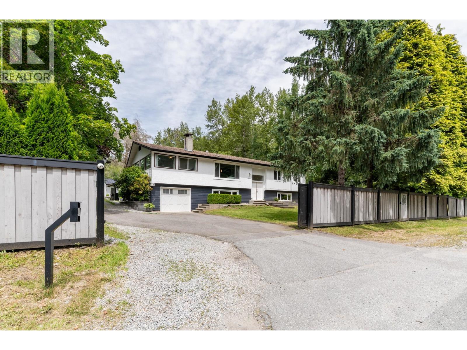 24991 100 AVENUE, Maple Ridge, British Columbia