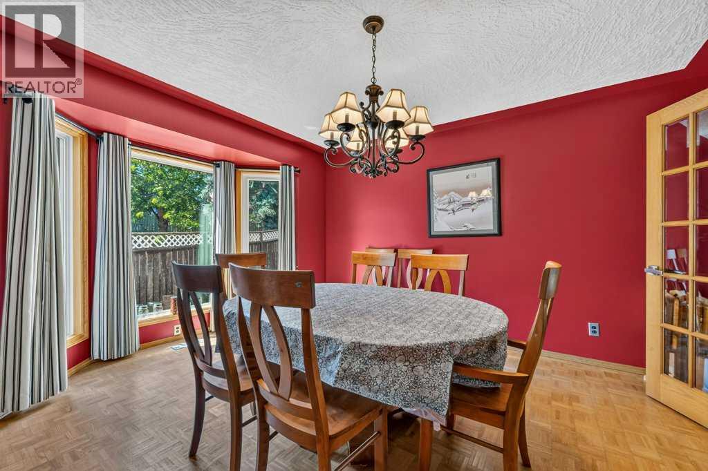 128 Santana Court Nw, Calgary, Alberta  T3K 3L9 - Photo 8 - A2330442