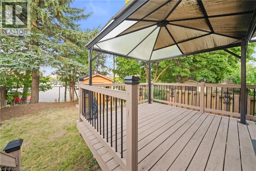 20 Highcroft Court, Kitchener, Ontario  N2E 2N9 - Photo 43 - 40846089