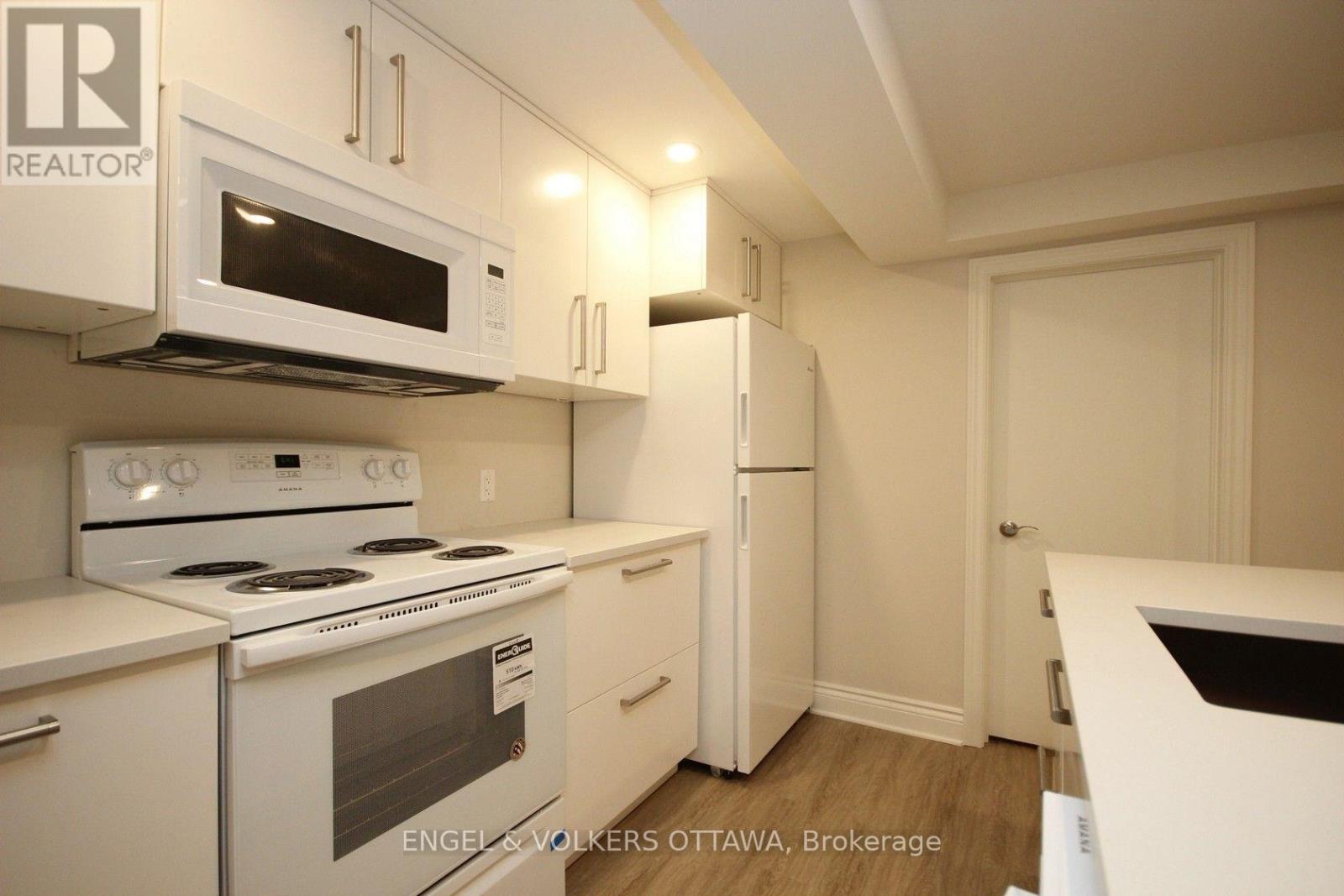 B - 2073 Alton Street, Ottawa, Ontario  K1G 1X3 - Photo 5 - X13589742