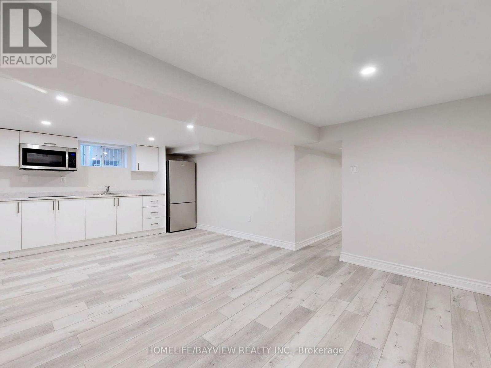 1607 Woodbine Heights Boulevard, Toronto, Ontario  M4B 3A3 - Photo 23 - E13584292