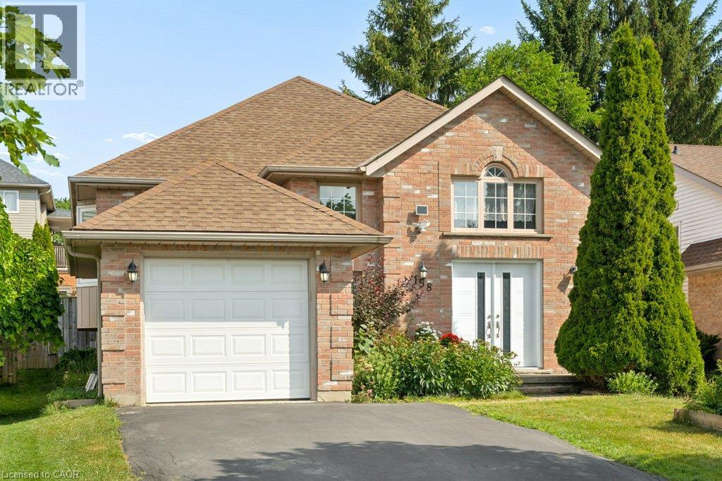 158 BANKSIDE Drive, Kitchener, Ontario