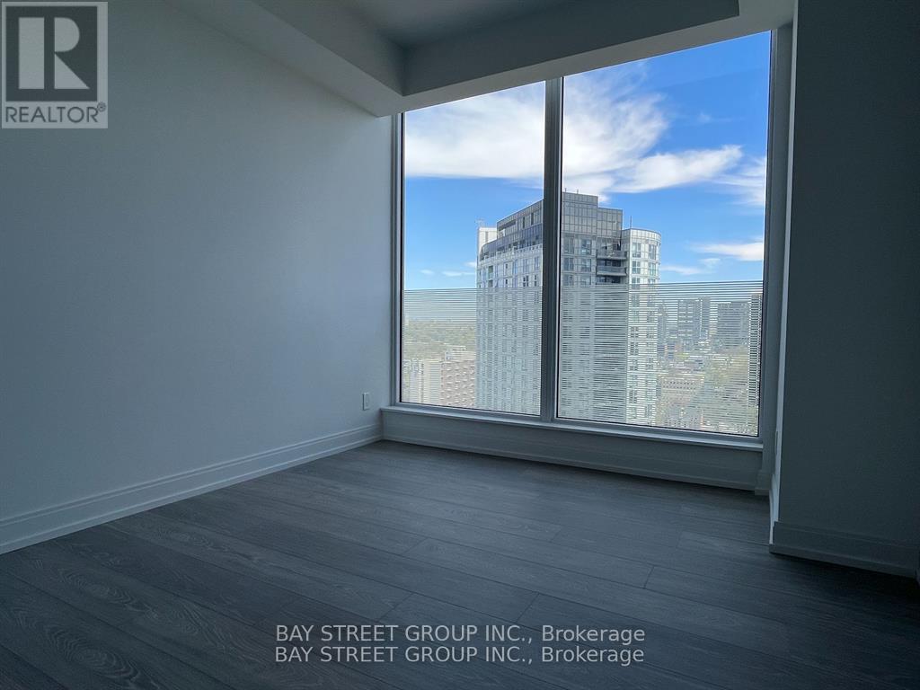1705 - 181 Dundas Street E, Toronto, Ontario  M5A 1Z4 - Photo 2 - C13589658