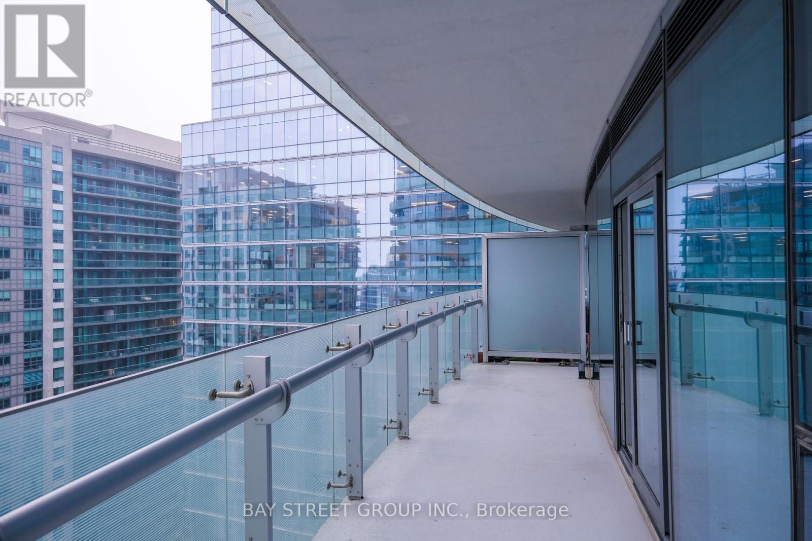 2406 - 14 York Street, Toronto, Ontario  M5J 0B1 - Photo 8 - C13589666