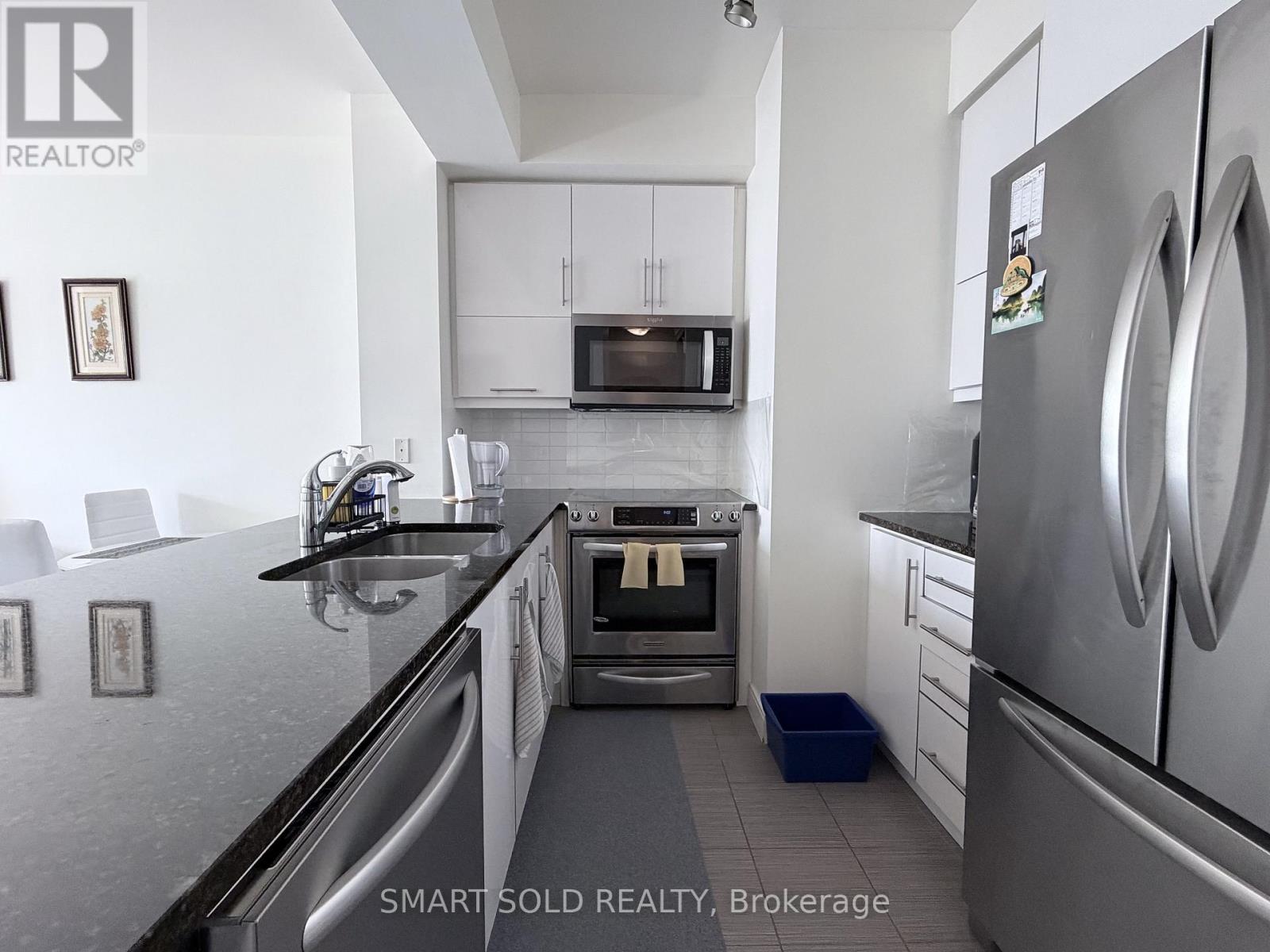 2608 - 825 Church Street, Toronto, Ontario  M4W 3Z4 - Photo 4 - C13589862