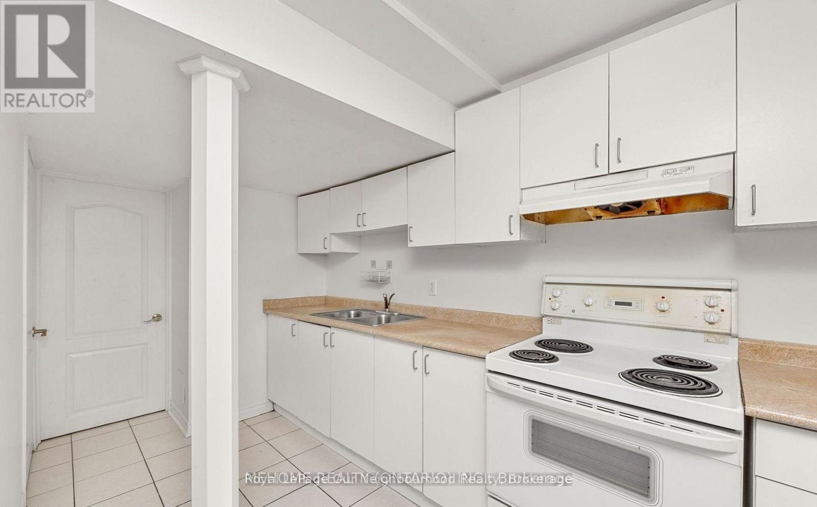 Bsmt 2 - 14 Tarsus Crescent, Toronto, Ontario  M1C 3W7 - Photo 11 - E13589648