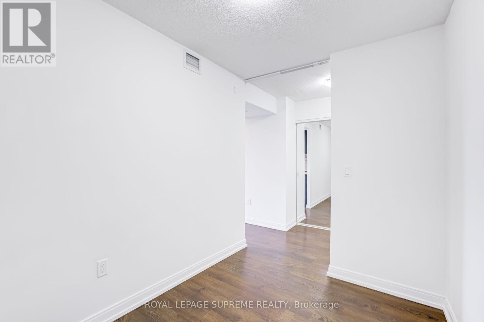 1920 - 275 Village Green Square, Toronto, Ontario  M1S 0L8 - Photo 12 - E13589706