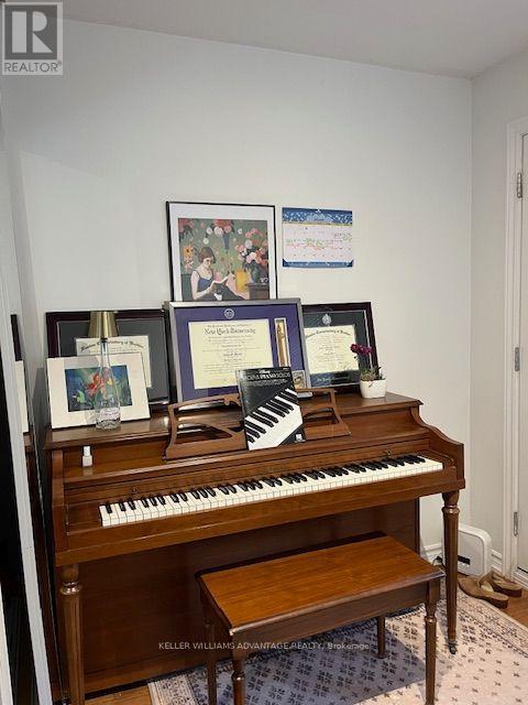 823 Craven Road, Toronto, Ontario  M4L 2Z7 - Photo 11 - E13589796