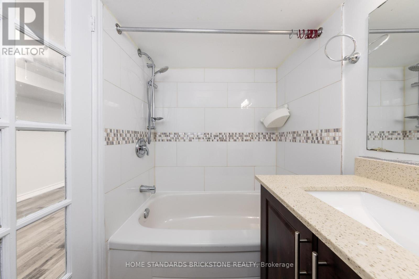 Lower - 792 Pape Avenue, Toronto, Ontario M4K 3S7 - Photo 14 - E13589830