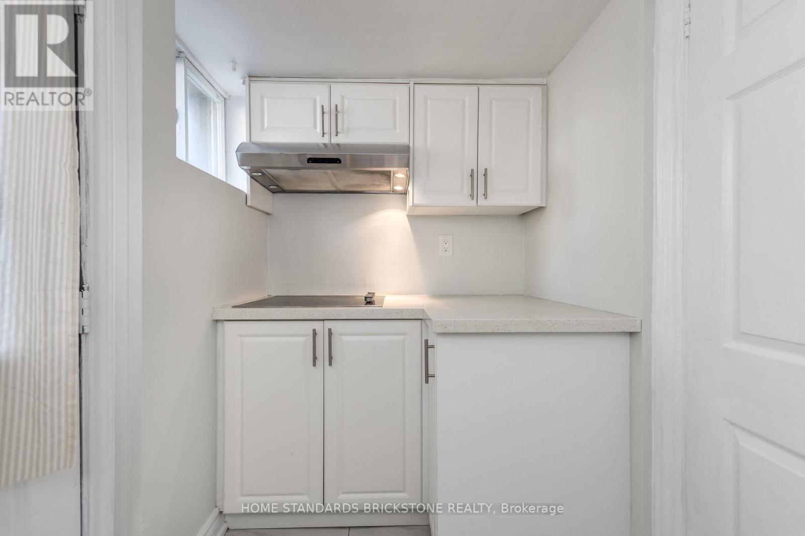 Lower - 792 Pape Avenue, Toronto, Ontario M4K 3S7 - Photo 4 - E13589830