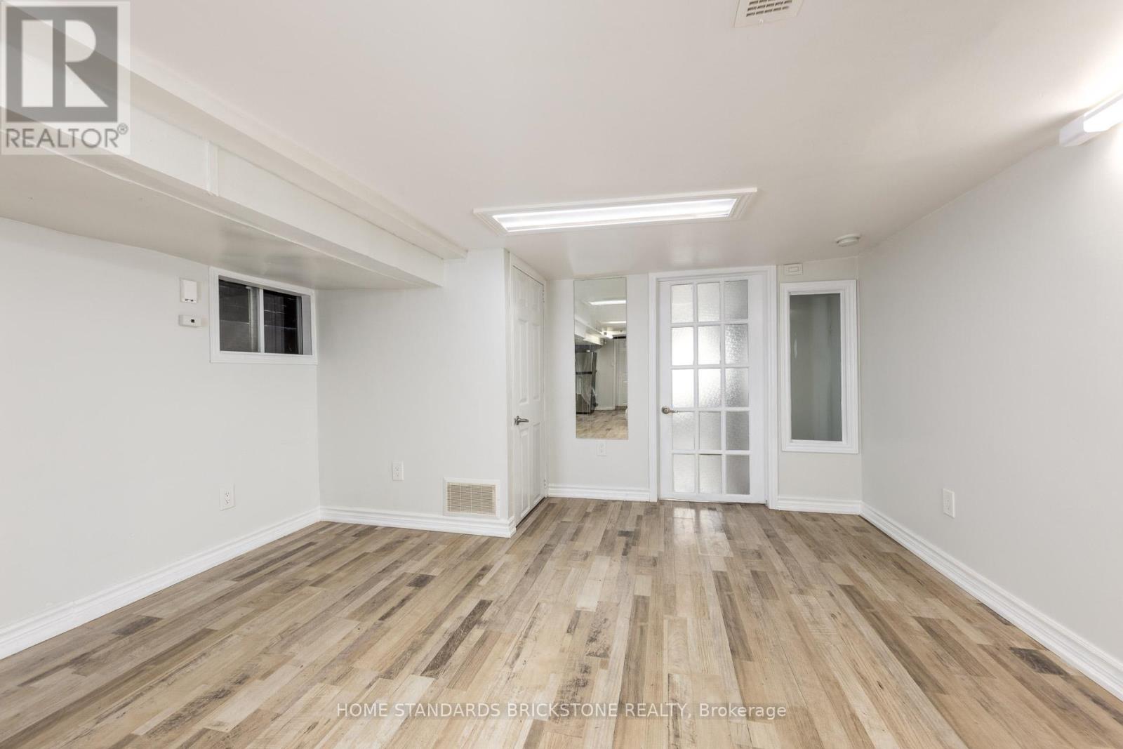 Lower - 792 Pape Avenue, Toronto, Ontario M4K 3S7 - Photo 9 - E13589830