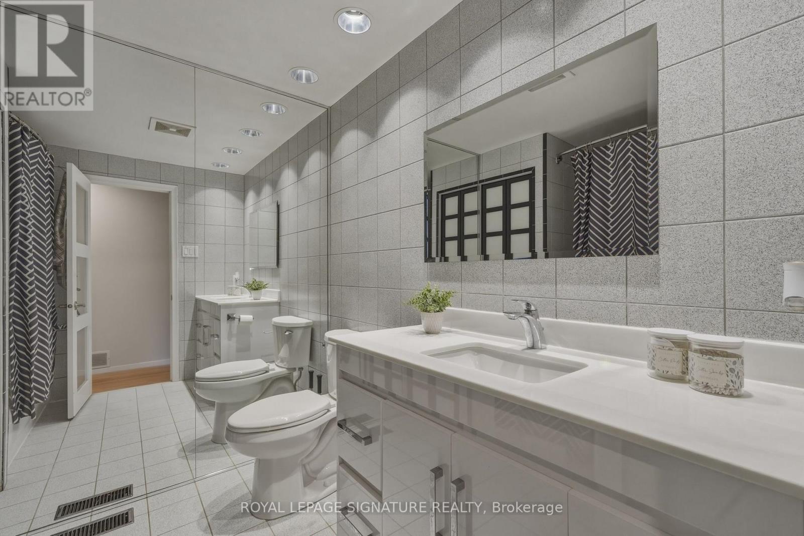 1843 Stonepath Crescent, Mississauga, Ontario L4X 1Y1 - Photo 21 - W13589674