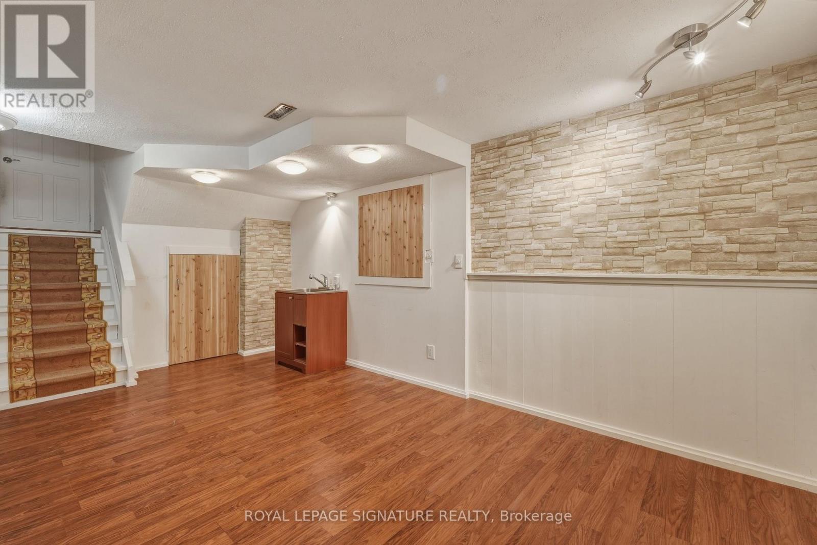 1843 Stonepath Crescent, Mississauga, Ontario L4X 1Y1 - Photo 28 - W13589674