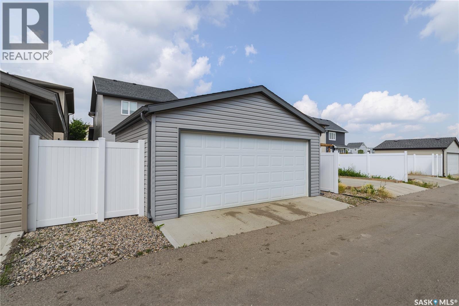 5157 Buckingham Drive E, Regina, Saskatchewan  S4V 3S3 - Photo 36 - SK043237